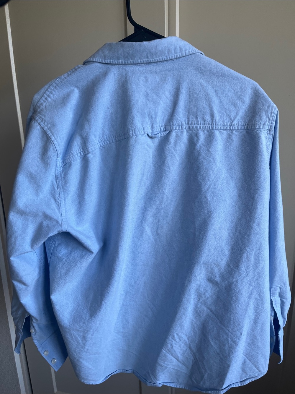 Quince Women’s Sky Blue Casual Button Down Shirt, 100% Cotton. - Picture 3 of 8